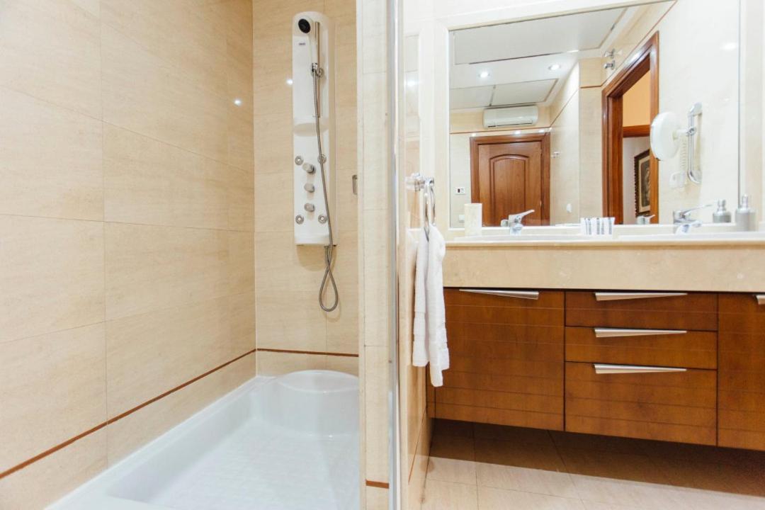 Апартаменты Duplex With Terrace- 5Bd 3Bth- Center Севилья Экстерьер фото